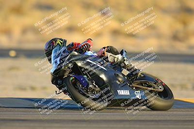 media/Nov-17-2024-CVMA (Sun) [[1fec520723]]/Race 18-Supersport Middleweight/